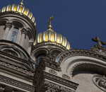 Die goldenen Kuppeln der Russischen Kapelle